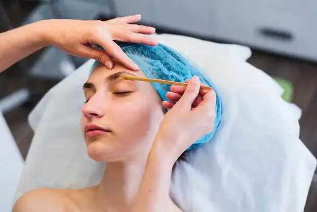 Full Face Threading Service at The Icon Studio